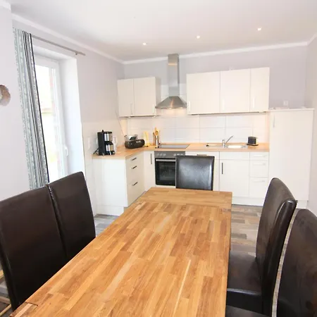 Ferienhaus, Trassenheide, Cleaning Included בית נופש טראסנהיידה